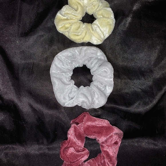 Scrunchie bundle - Picture 3 of 6